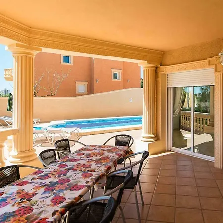 Adoracion Villa Calpe